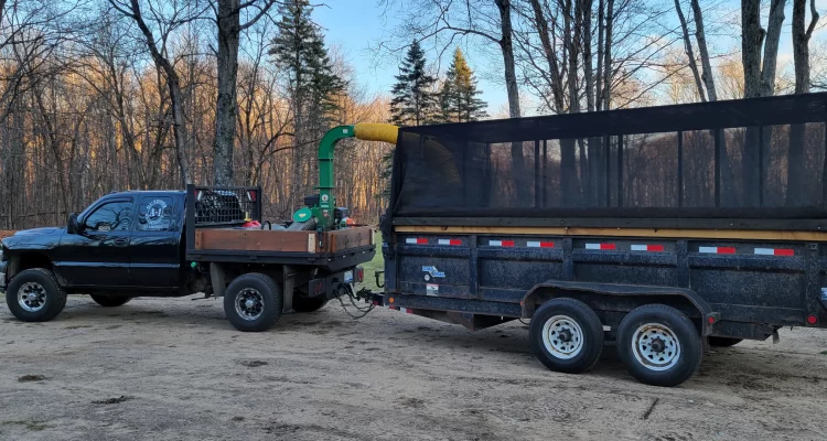 Equipment-TruckWLeafRig